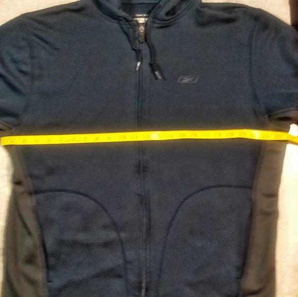 Reebok - Picture 1 of 1